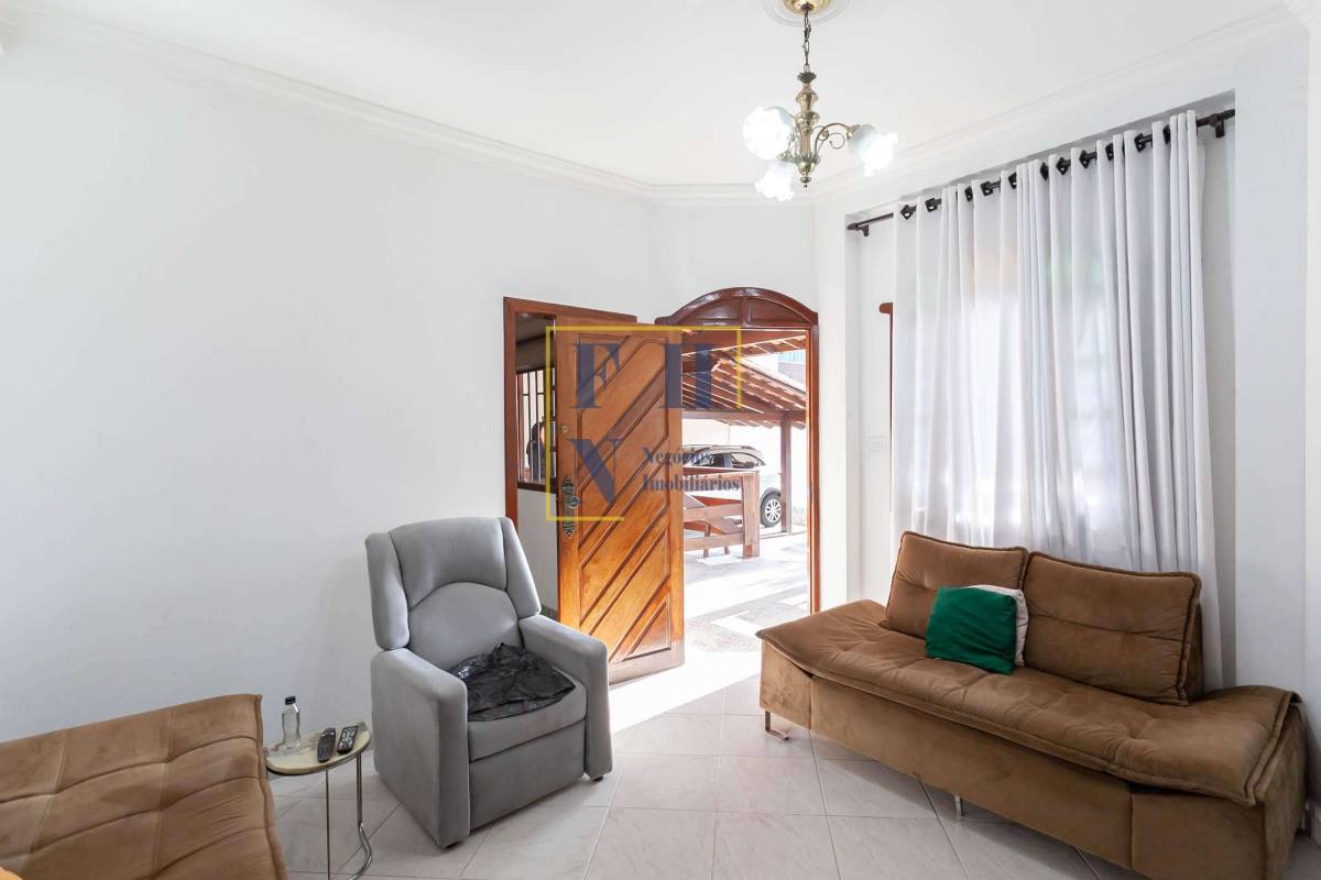  - Casa 4 Quartos à Venda no Castelo em Belo Horizonte