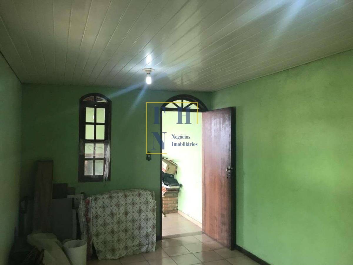Casa à venda com 2 quartos, 140m² - Castelo,