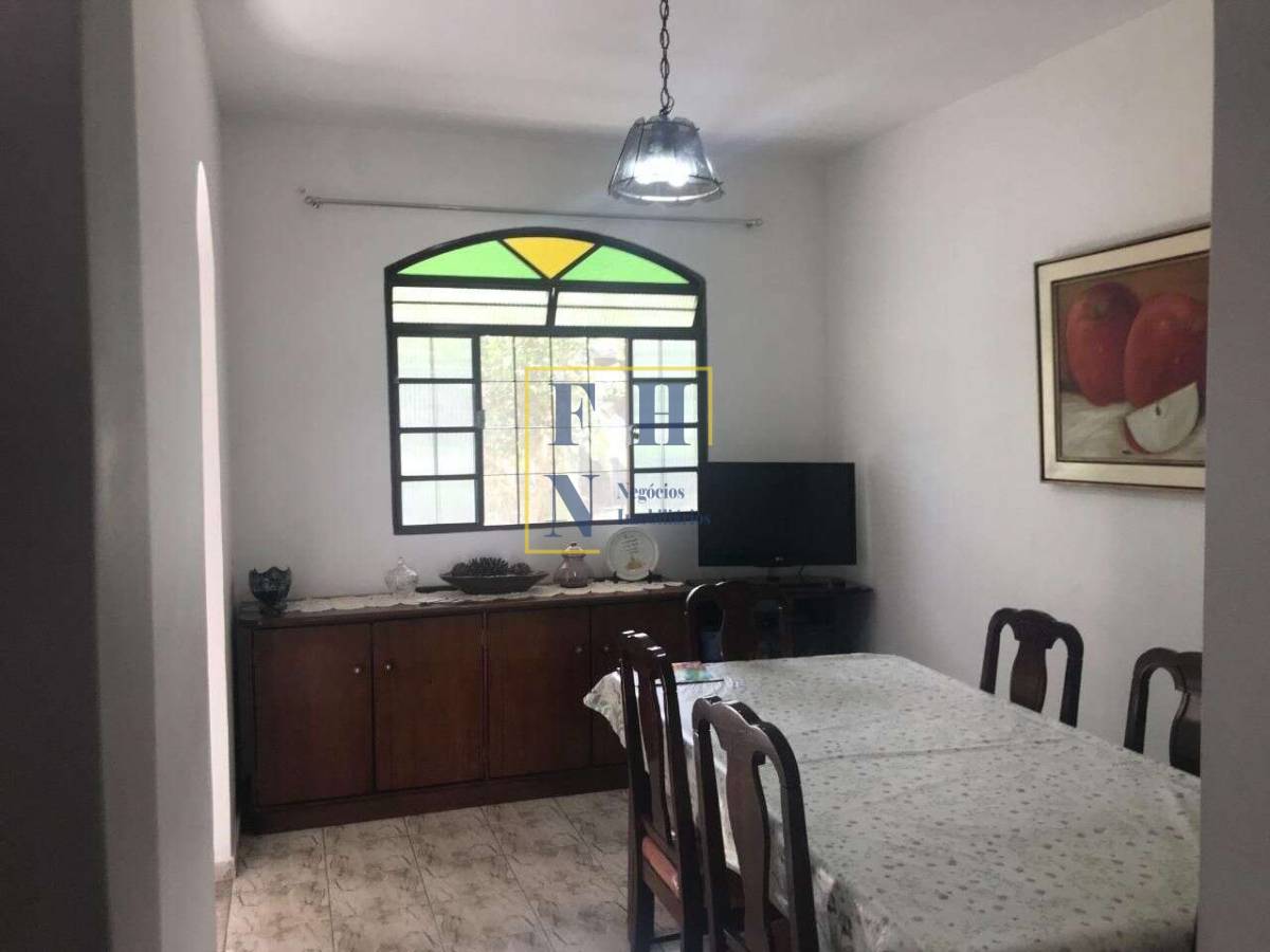  - Casa 2 Quartos à Venda no Castelo em Belo Horizonte