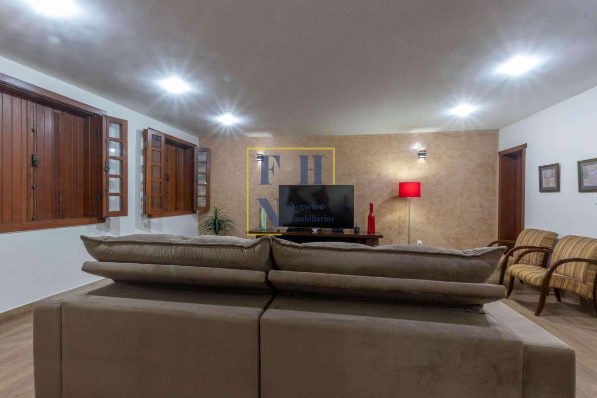 Casa à venda com 4 quartos, 410m² - Castelo,
