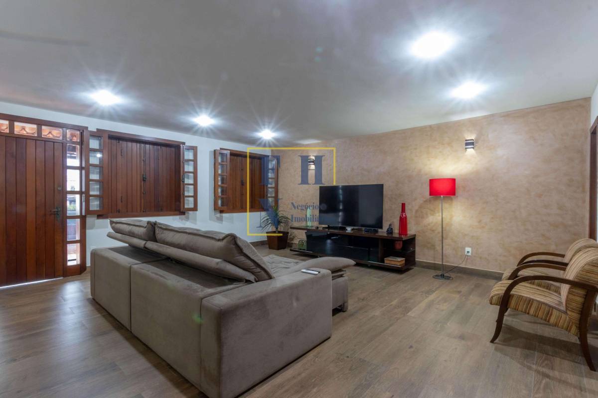 Casa à venda com 4 quartos, 410m² - Castelo,