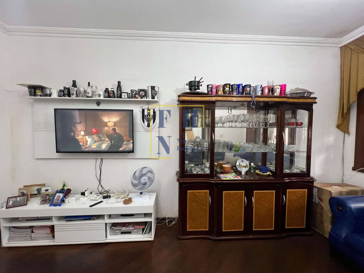  - Casa 3 Quartos à Venda no Castelo em Belo Horizonte