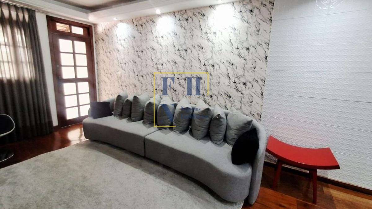 Casa à venda com 3 quartos, 147m² - Castelo,
