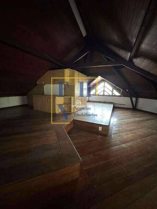 Casa à venda com 5 quartos, 420m² - Castelo,