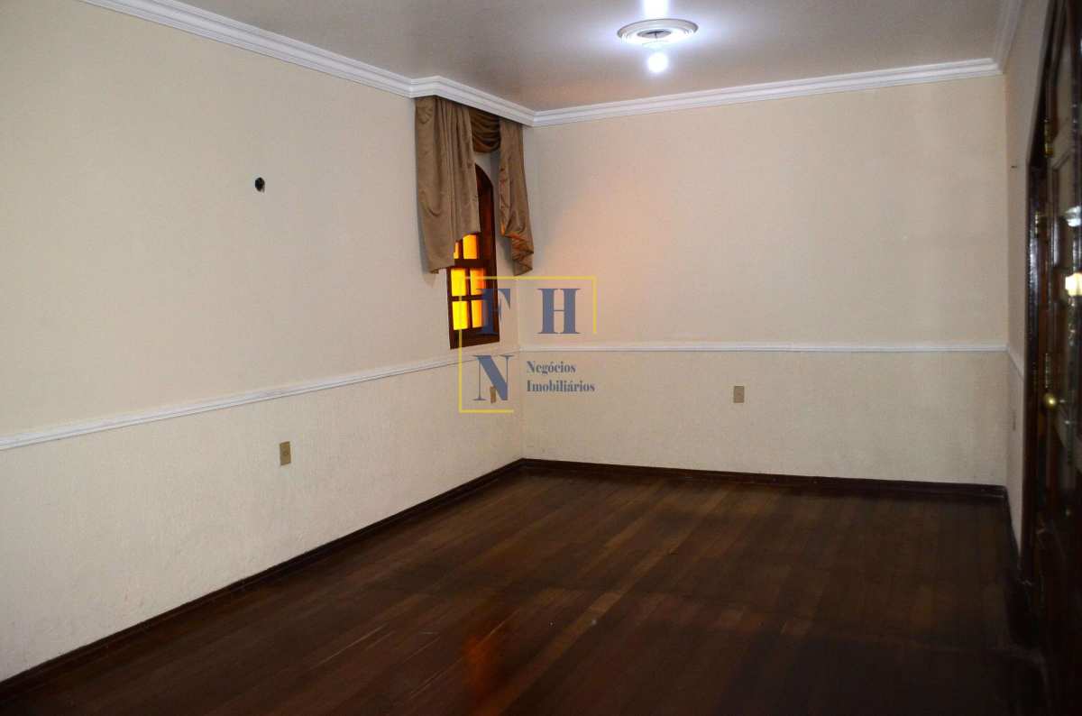 Casa 5 Quartos à Venda no Cidade Nova em Belo Horizonte