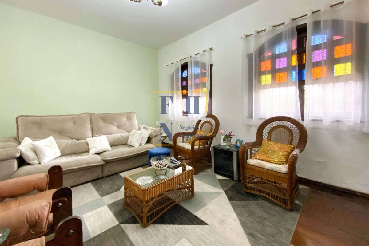  - Casa 3 Quartos à Venda na Cidade Nova em Belo Horizonte
