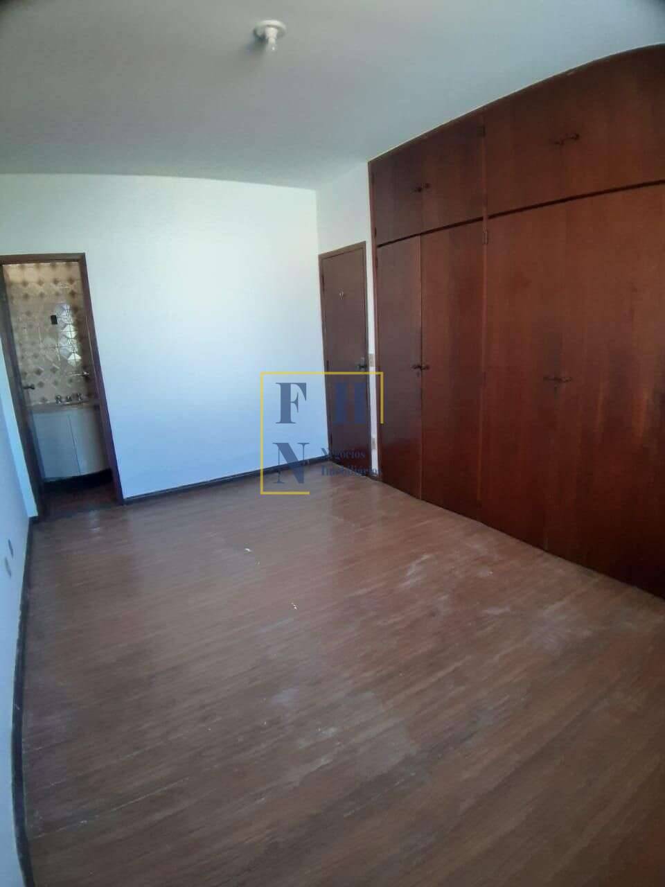  - Casa 4 Quartos à Venda na Cidade Nova em Belo Horizonte