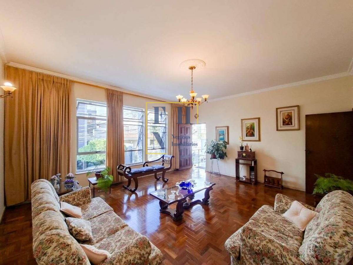  - Casa 6 Quartos à Venda na Cidade Nova em Belo Horizonte