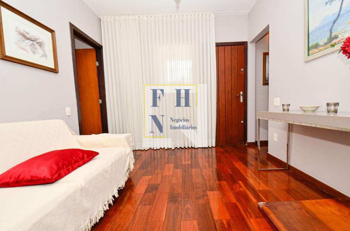 Casa 4 Quartos à Venda no Concórdia em Belo Horizonte