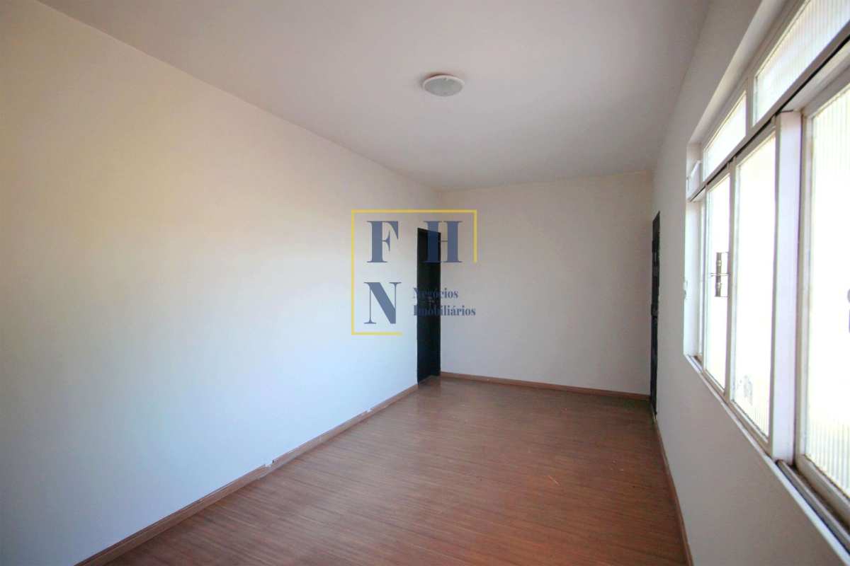 Casa 3 Quartos à Venda no Concórdia em Belo Horizonte