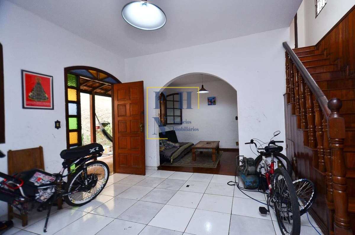  - Casa 3 Quartos à Venda no Dom Joaquim em Belo Horizonte