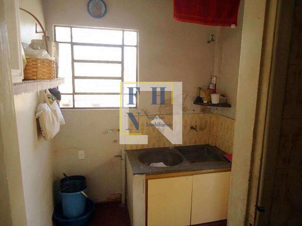 Casa 5 Quartos à Venda na Esplanada em Belo Horizonte