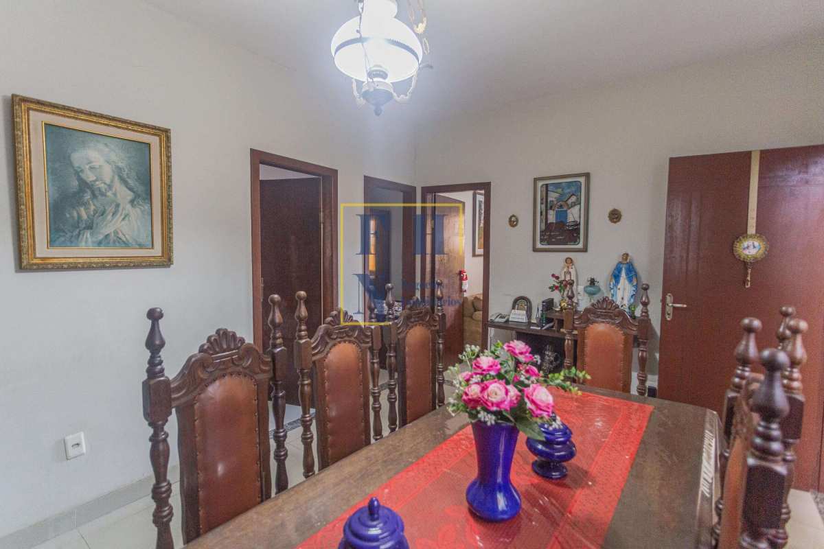 Casa à venda com 6 quartos, 396m² - Esplanada,Belo Horizonte