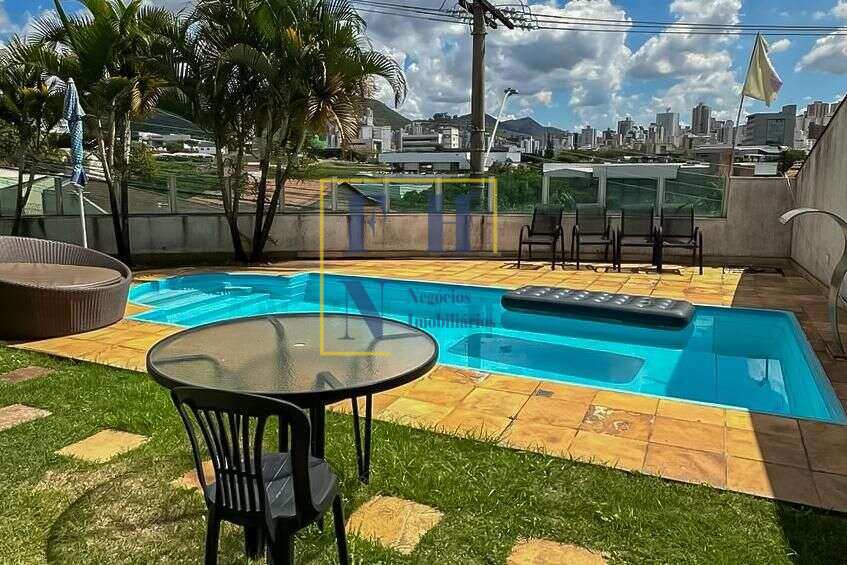 Casa 5 Quartos à Venda no Estoril em Belo Horizonte