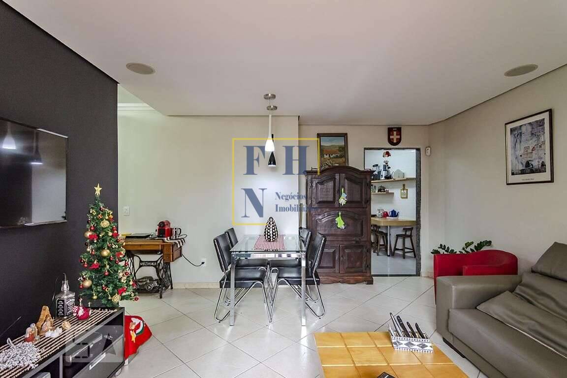 Casa à venda com 3 quartos, 111m² - Fernão Dias,