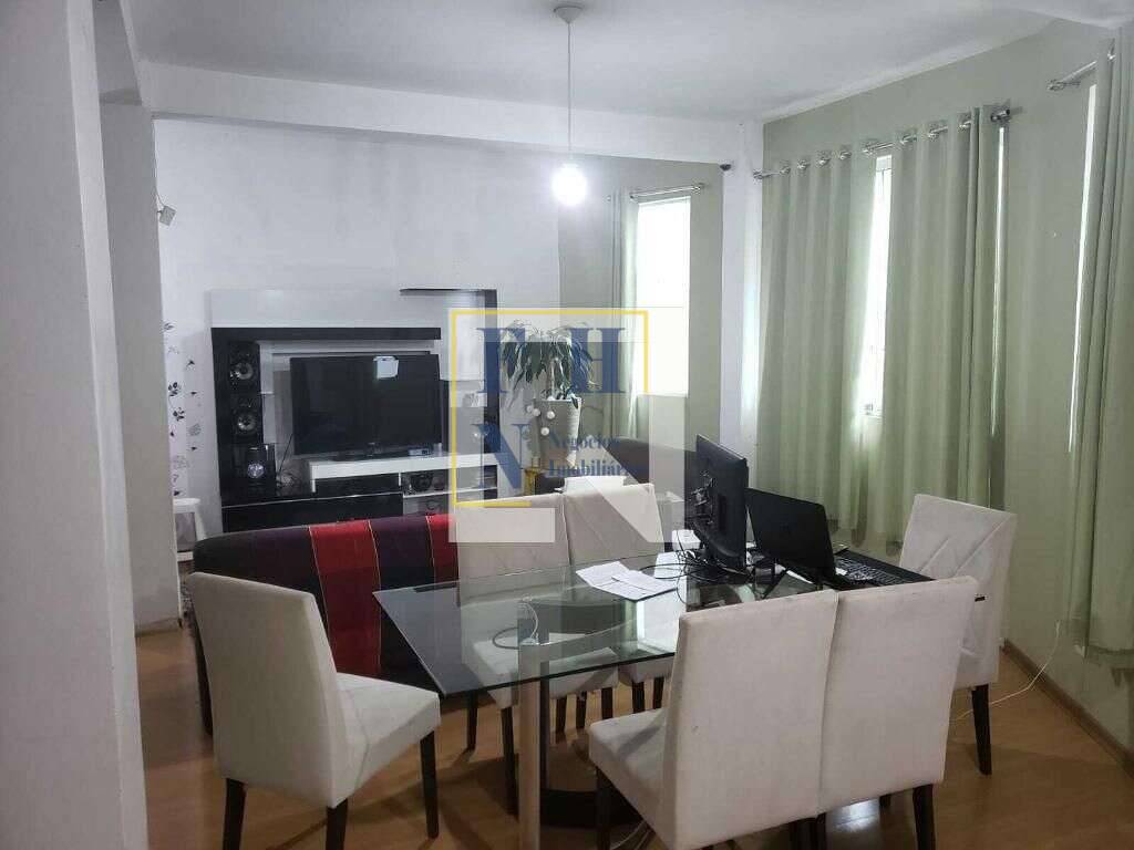 Casa à venda com 3 quartos, 214m² - Fernão Dias,
