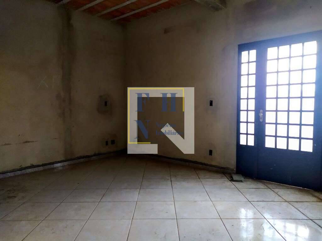 Casa à venda com 4 quartos, 462m² - Fernão Dias,