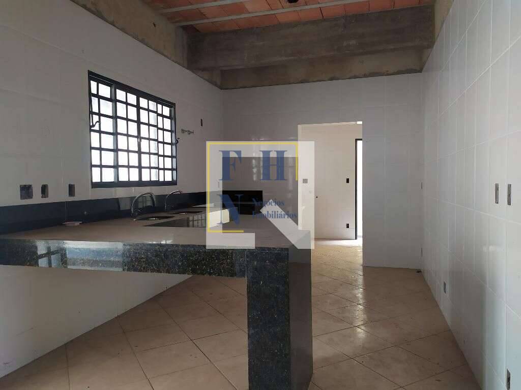 Casa à venda com 4 quartos, 462m² - Fernão Dias,