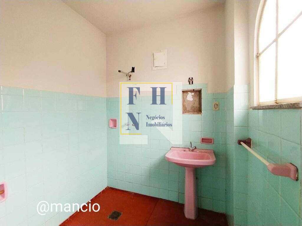 Casa 4 Quartos à Venda no Fernão Dias em Belo Horizonte