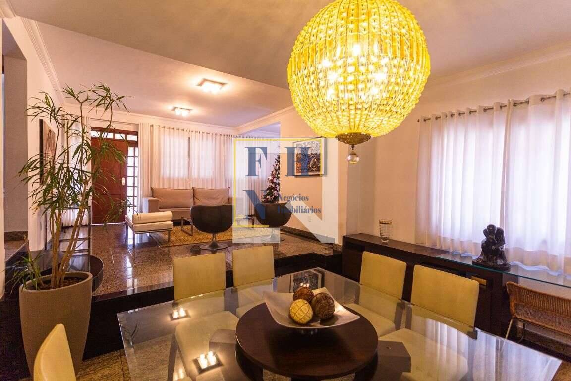  - Casa 3 Quartos à Venda no Fernão Dias em Belo Horizonte