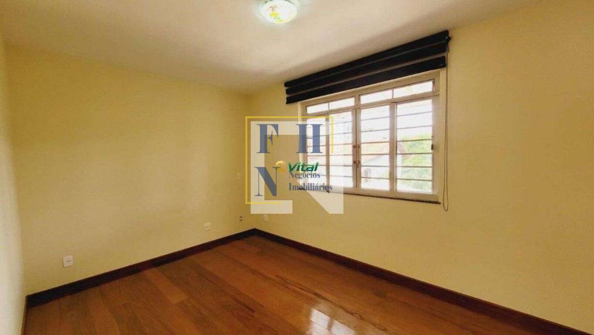  - Casa 4 Quartos à Venda no Fernão Dias em Belo Horizonte