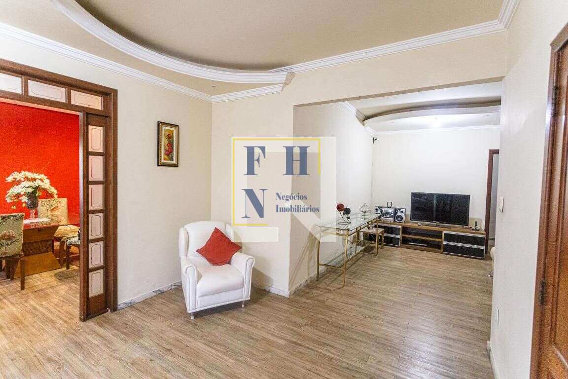 Casa à venda com 6 quartos, 419m² - Fernão Dias,Belo Horizonte