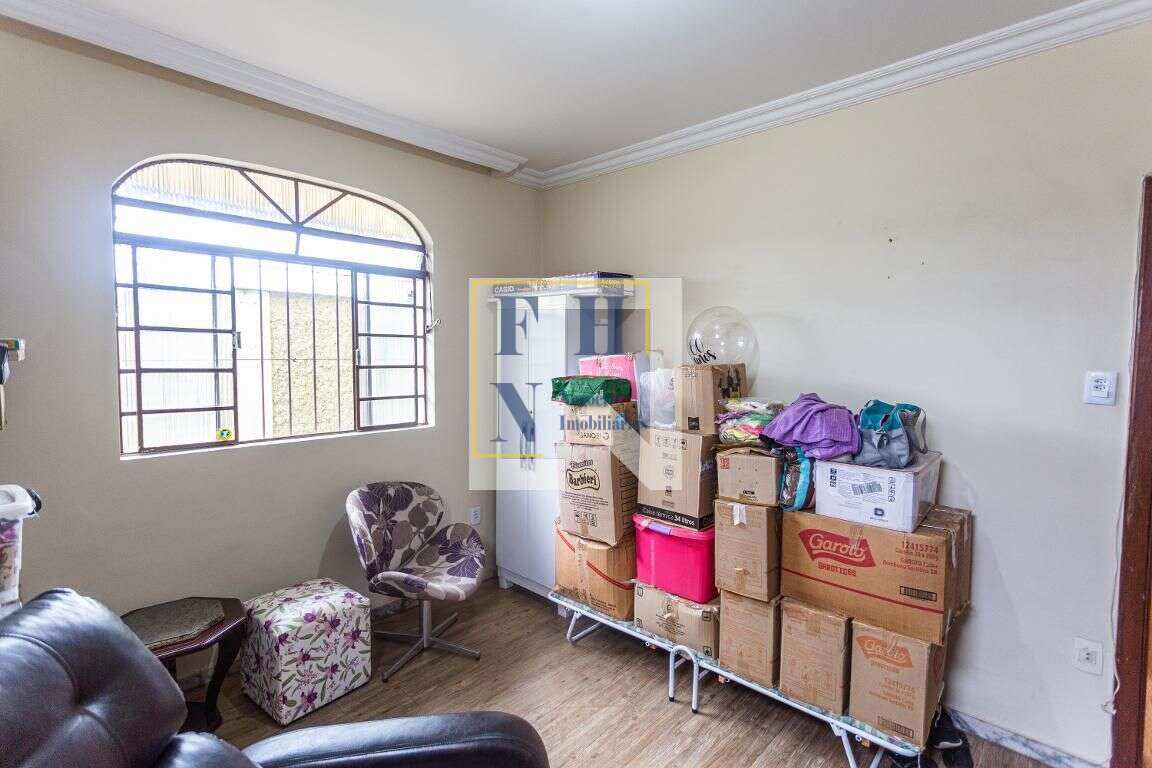 - Casa 6 Quartos à Venda no Fernão Dias em Belo Horizonte