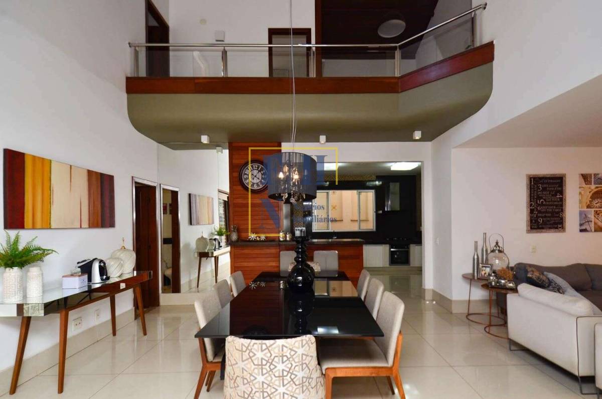Casa à venda com 5 quartos, 360m² - Fernão Dias,