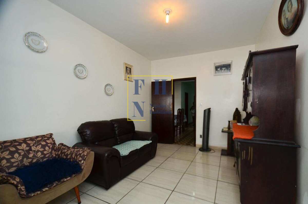 Casa 4 Quartos à Venda no Fernão Dias em Belo Horizonte