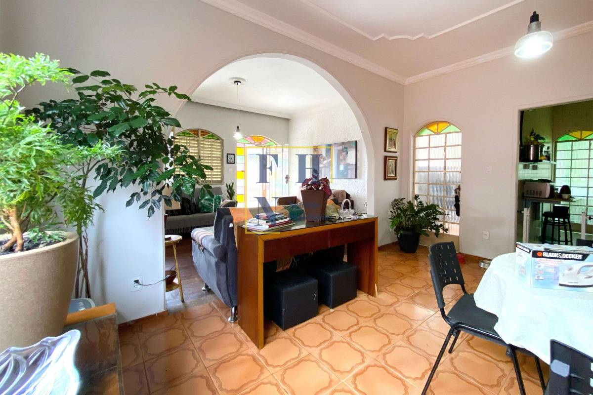 Casa 3 Quartos à Venda no Fernão Dias em Belo Horizonte - FHN Imóveis