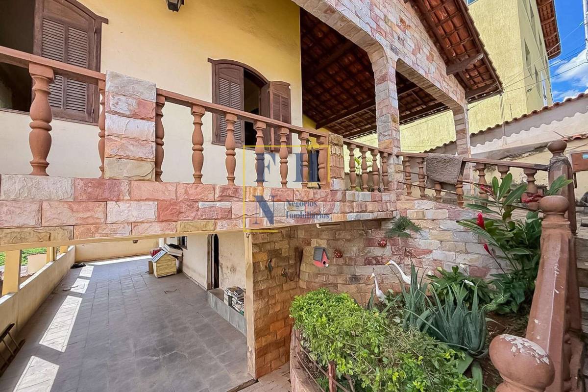  - Casa 3 Quartos à Venda no Fernão Dias em Belo Horizonte