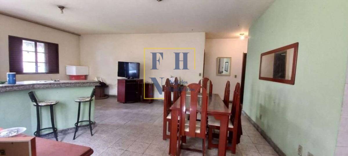 Casa à venda com 3 quartos, 161m² - Fernão Dias,