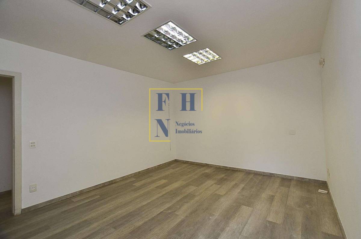 Casa à venda com 4 quartos, 360m² - Floresta,