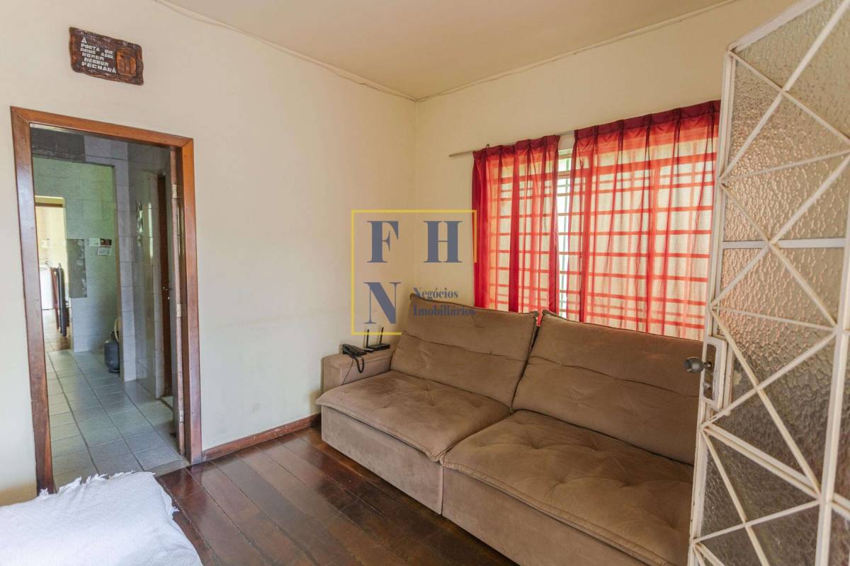 - Casa 4 Quartos à Venda na Floresta em Belo Horizonte