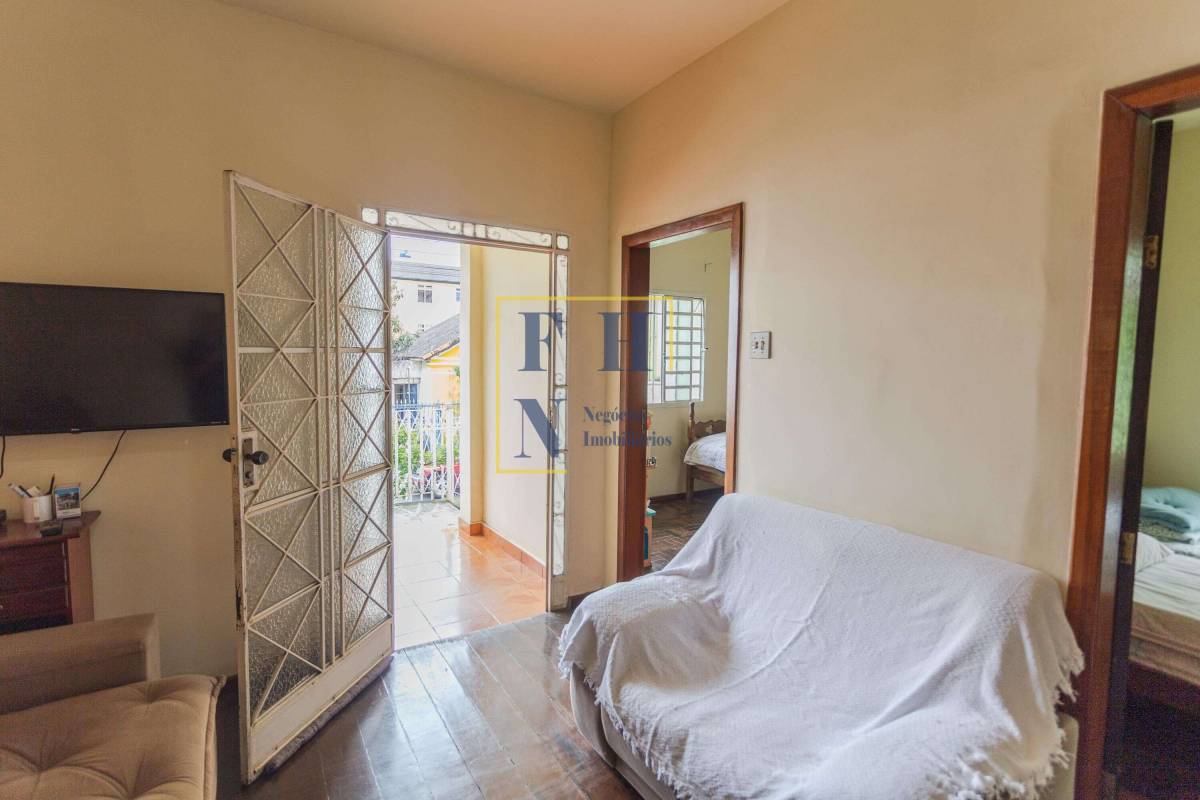  - Casa 4 Quartos à Venda na Floresta em Belo Horizonte