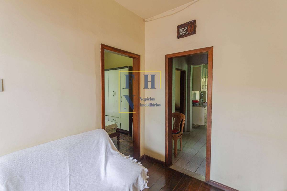  - Casa 4 Quartos à Venda na Floresta em Belo Horizonte