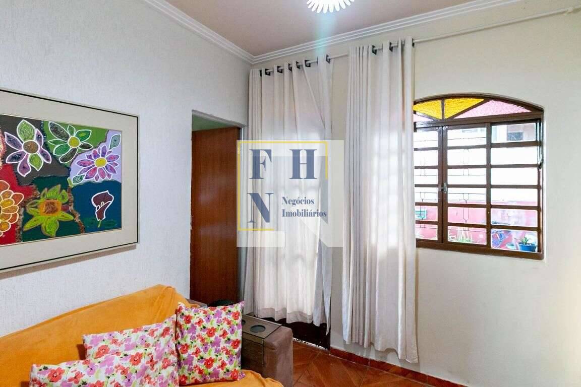 Casa à venda com 3 quartos, 360m² - Graça,