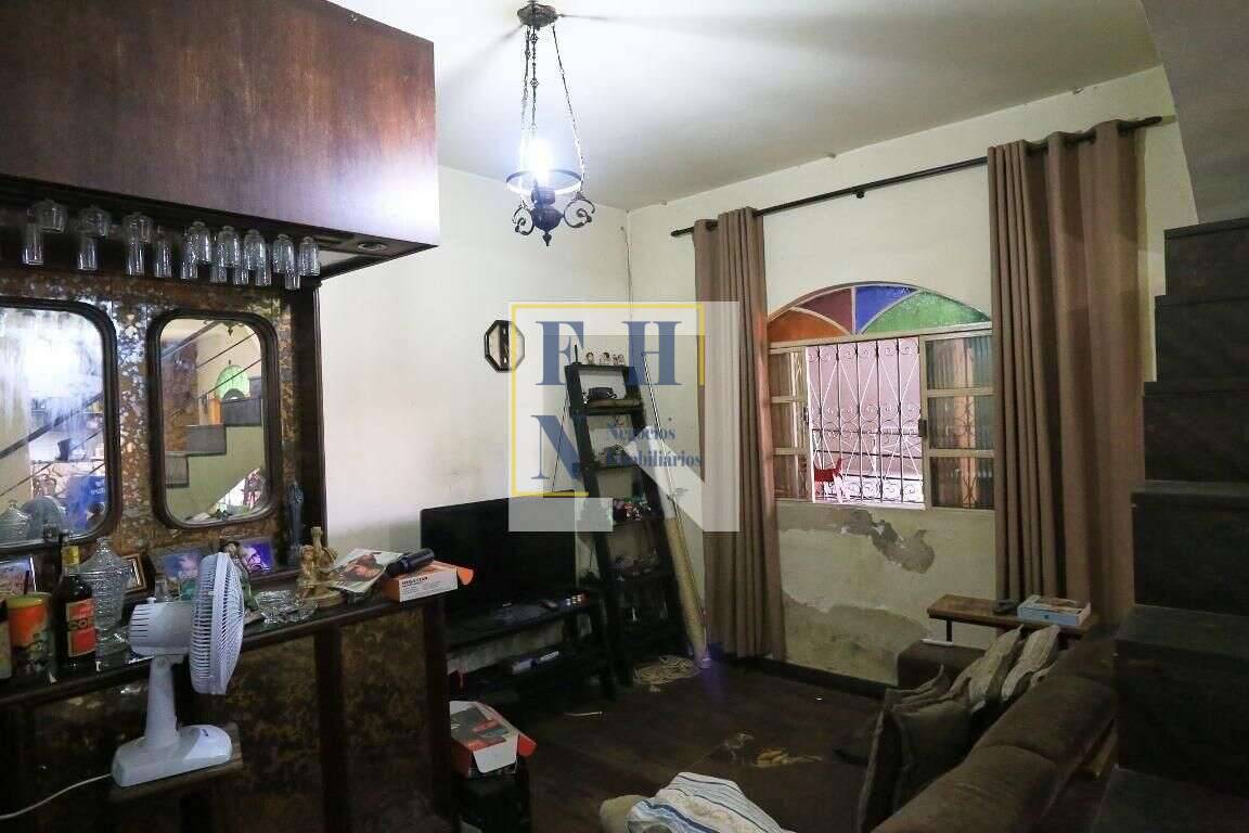 Casa à venda com 3 quartos, 360m² - Graça,