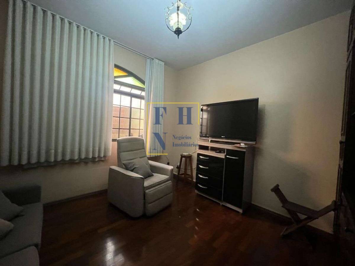 Casa 4 Quartos à Venda na Graça em Belo Horizonte - FHN Imóveis