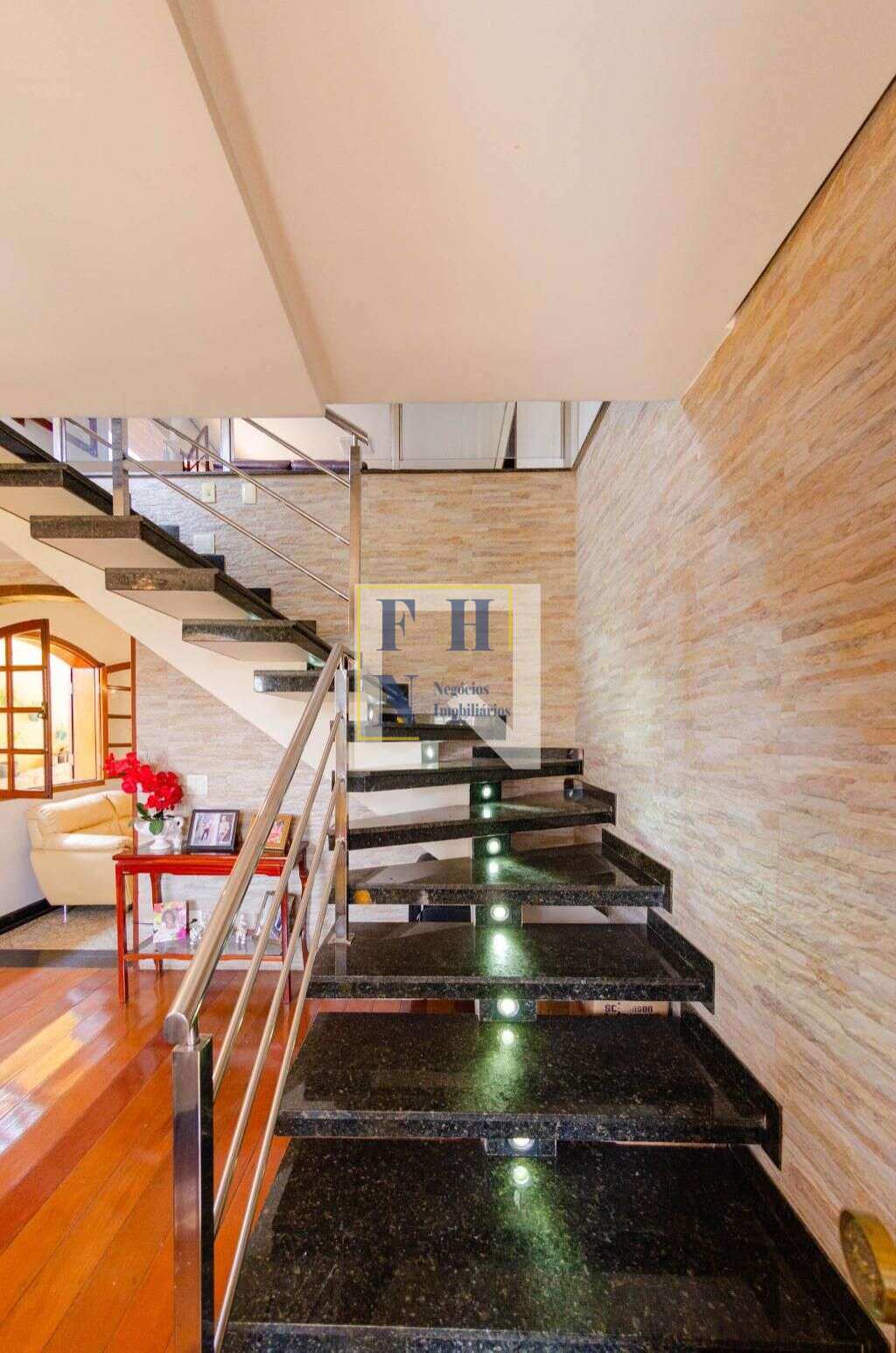 Casa 7 Quartos à Venda no Havaí em Belo Horizonte
