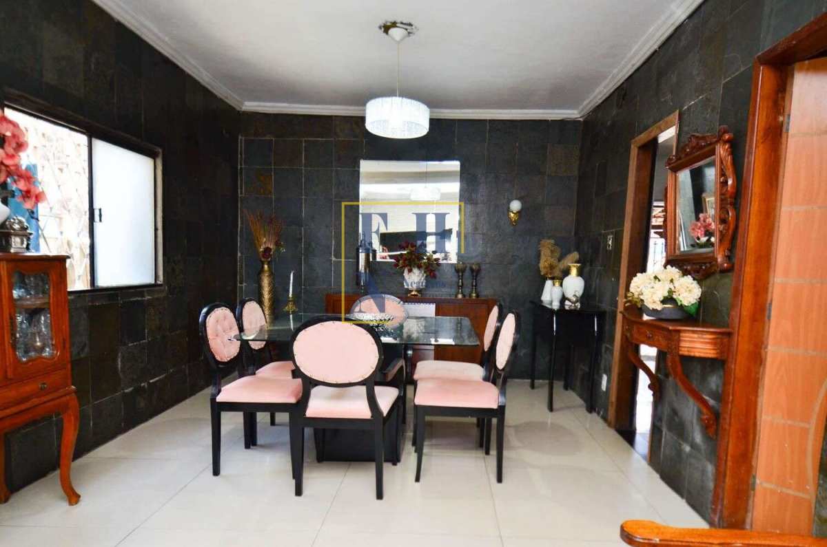 Casa 2 Quartos à Venda no Horto em Belo Horizonte