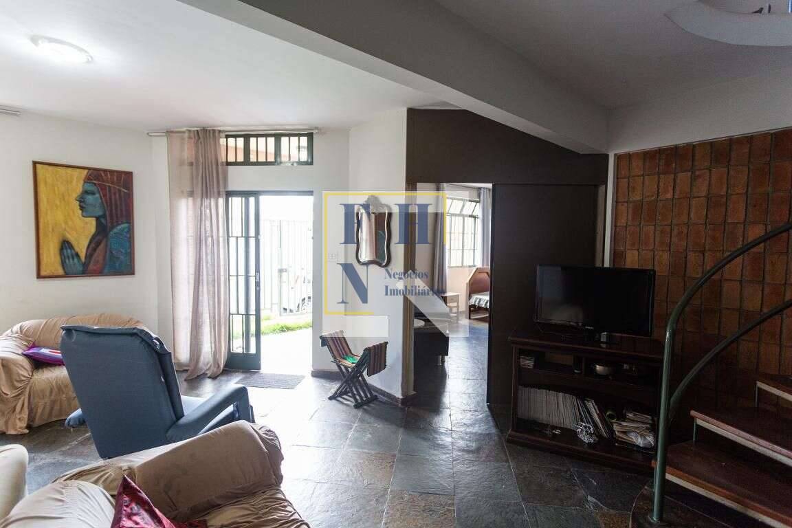 Casa à venda com 5 quartos, 249m² - Ipiranga,