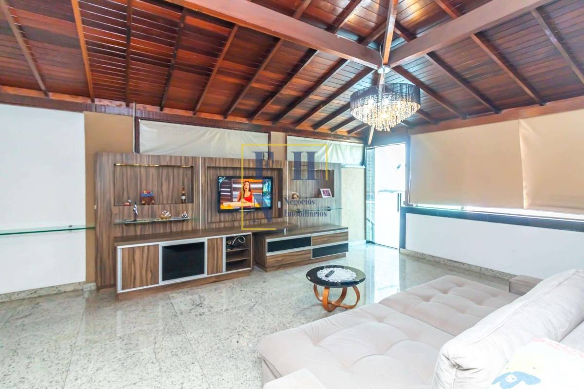 Casa à venda com 3 quartos, 230m² - Ipiranga,