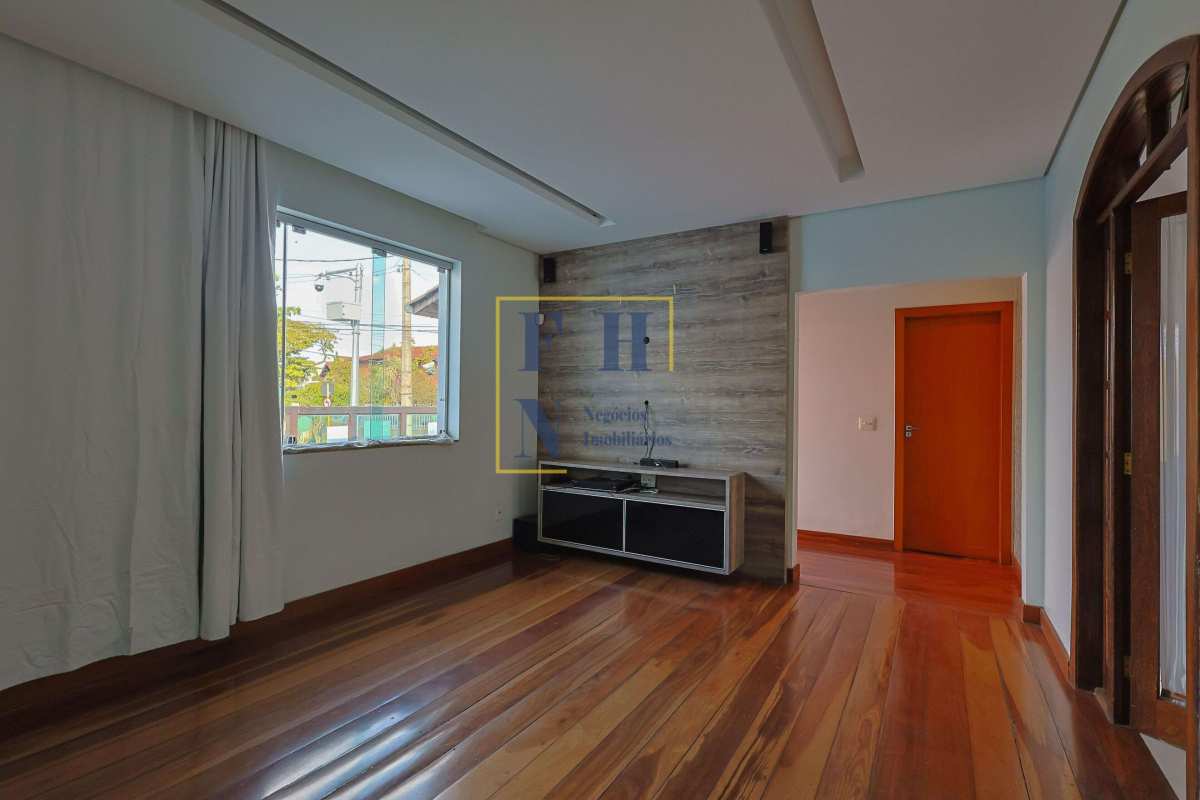 Casa 3 Quartos à Venda na Nova Floresta em Belo Horizonte