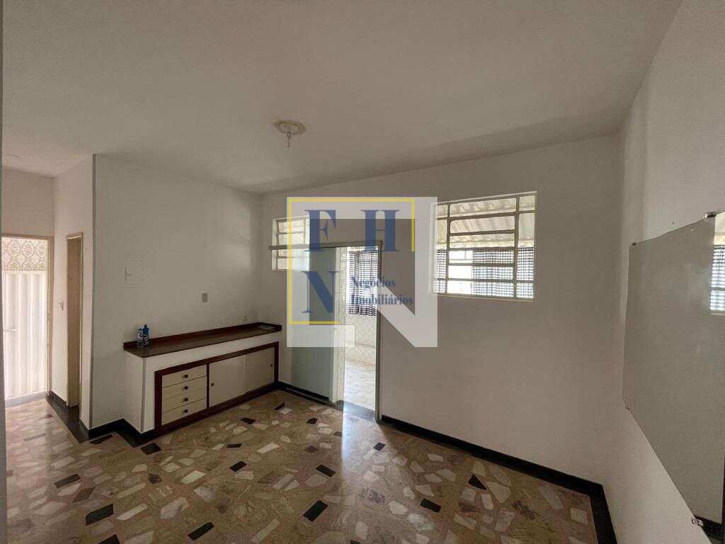 Casa 3 Quartos à Venda na Nova Floresta em Belo Horizonte