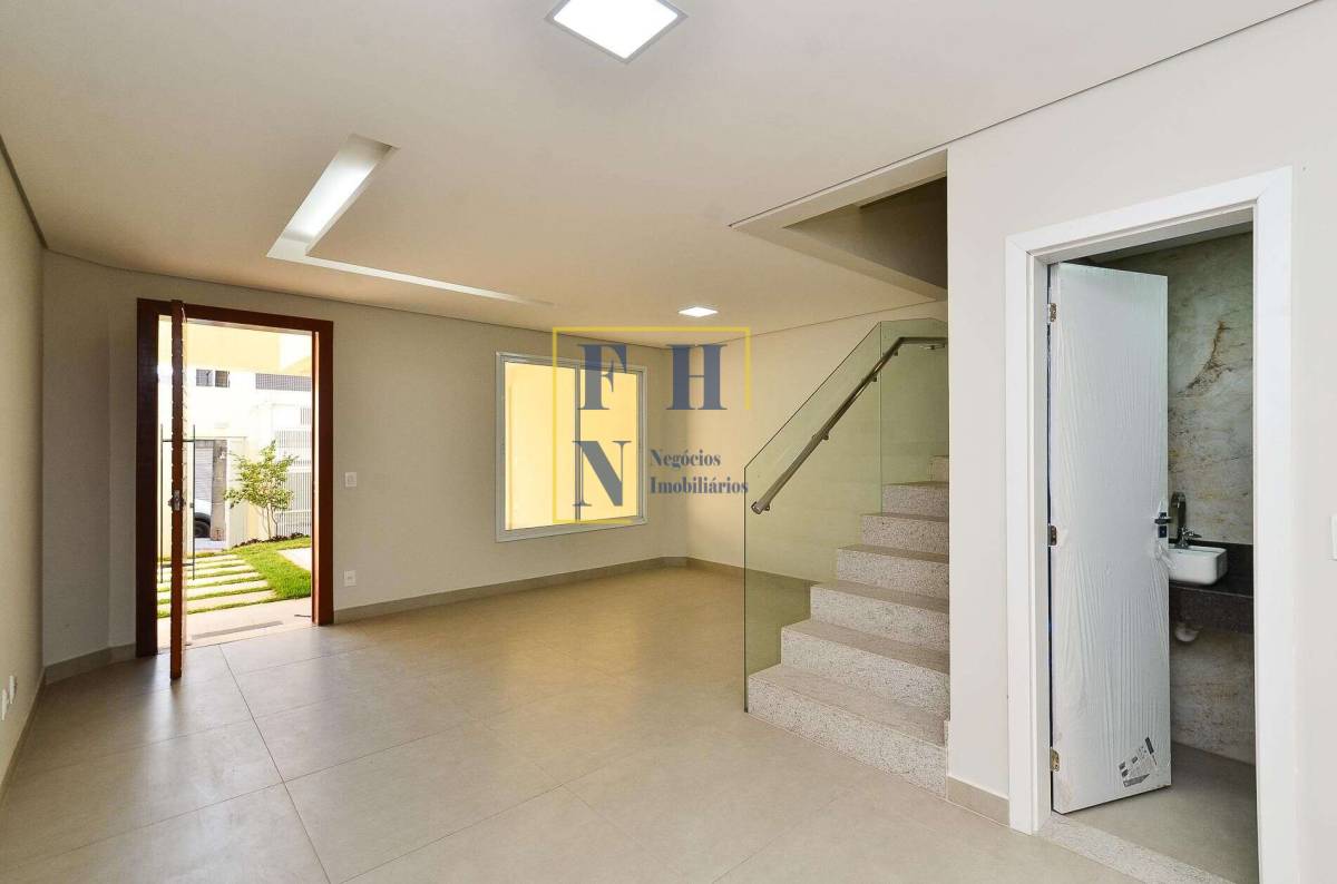 Casa à venda com 4 quartos, 160m² - Nova Floresta,