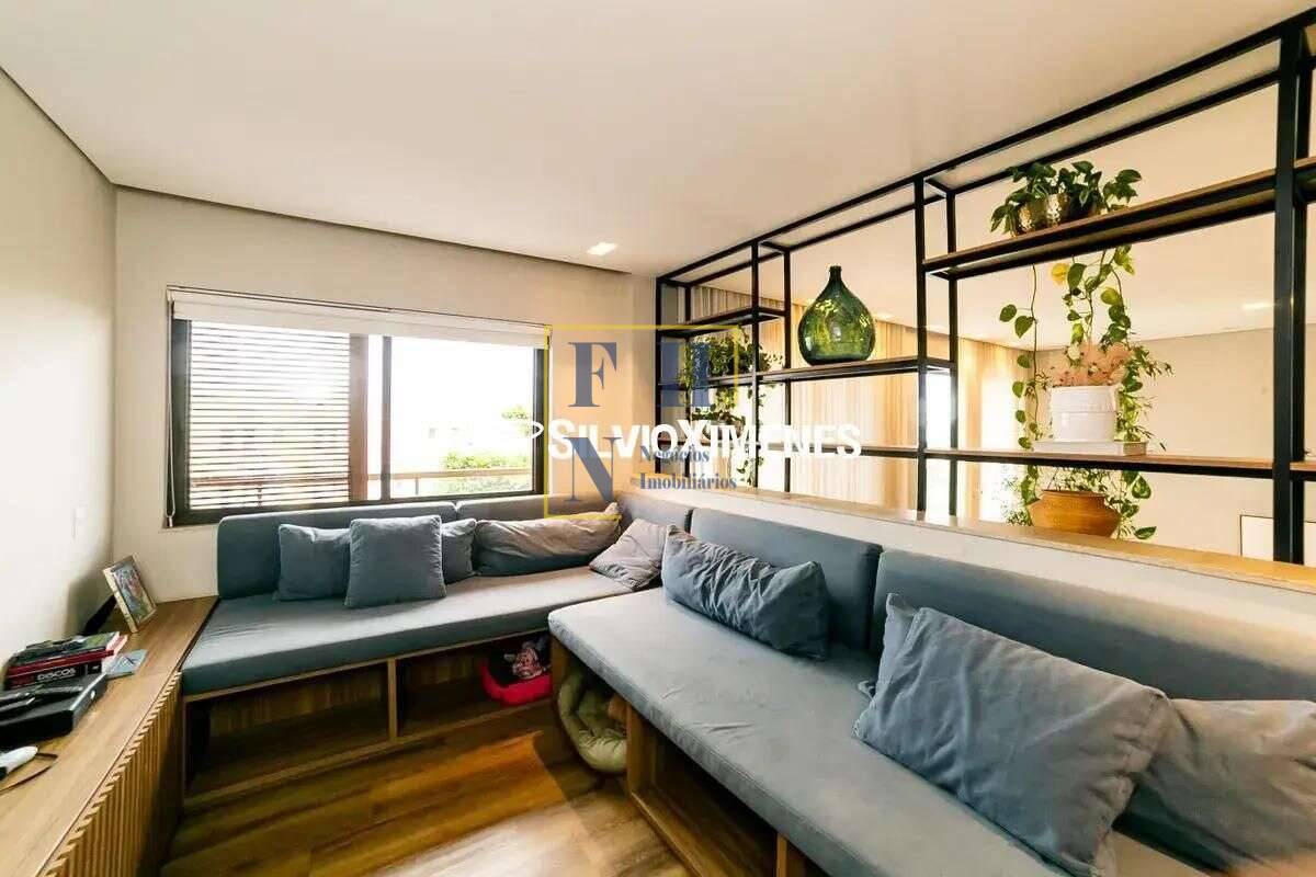 Casa à venda com 4 quartos, 297m² - Nova Floresta,