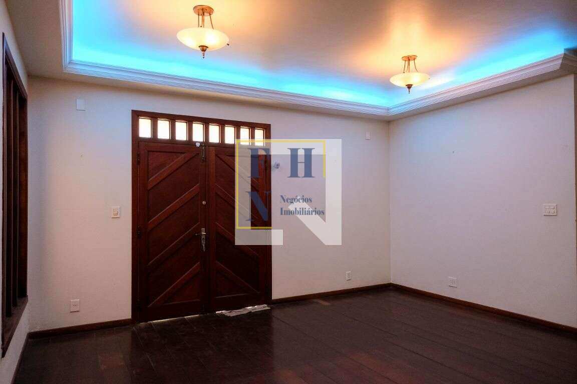 Casa 5 Quartos à Venda no Palmares em Belo Horizonte