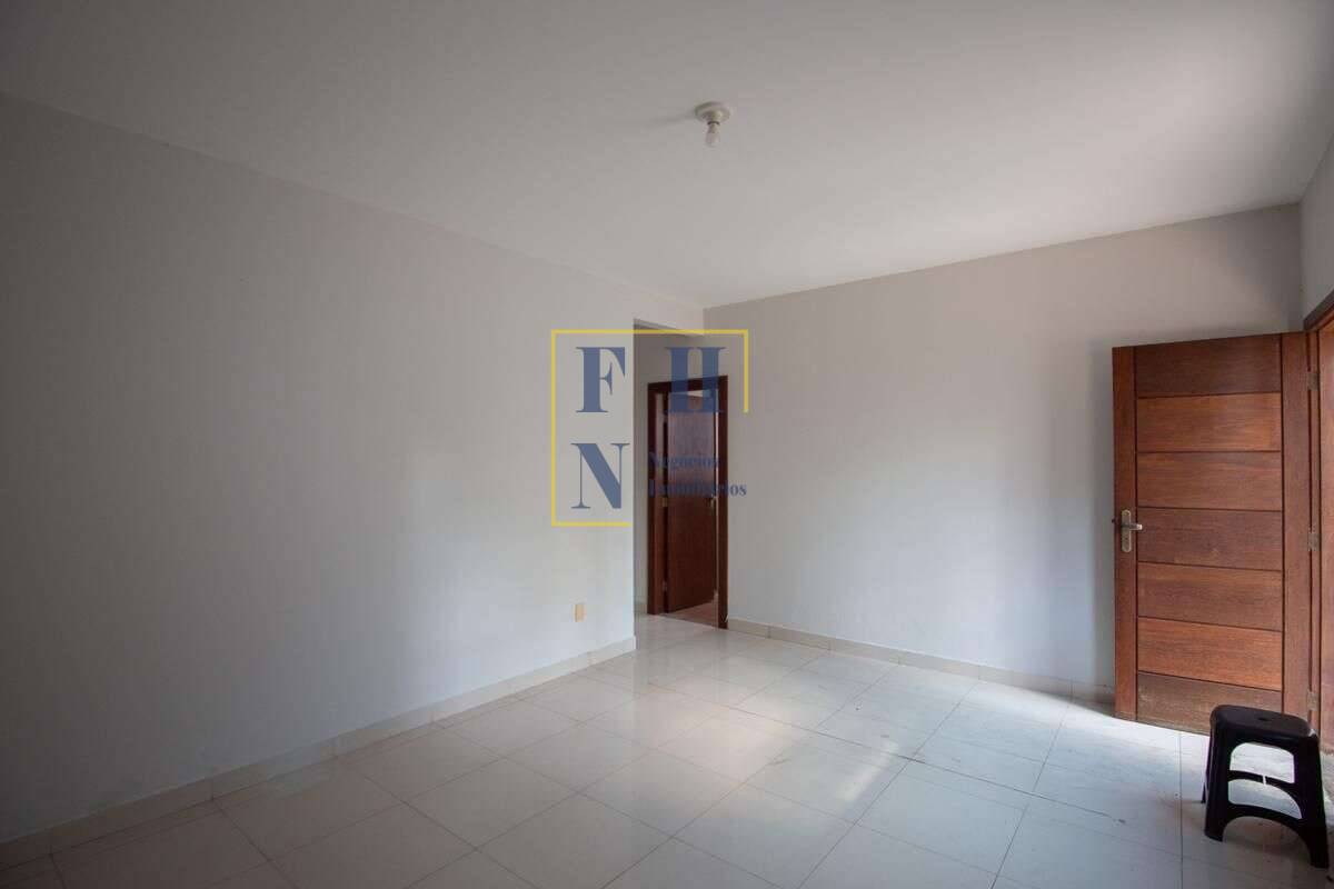Casa à venda com 3 quartos, 212m² - Palmares,