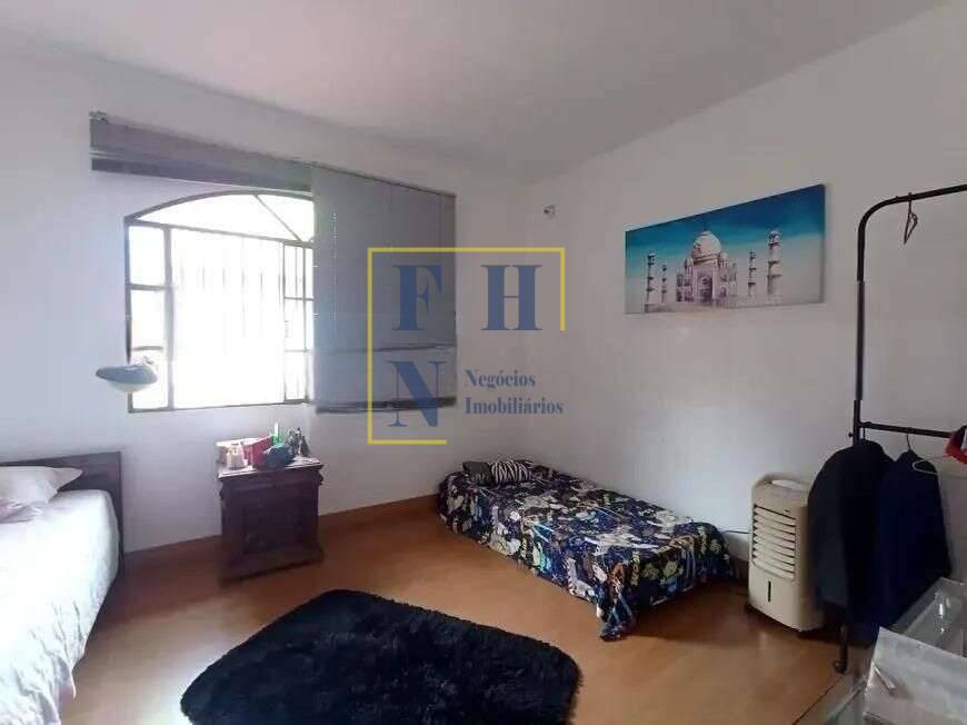 Casa à venda com 3 quartos, 336m² - Palmares,